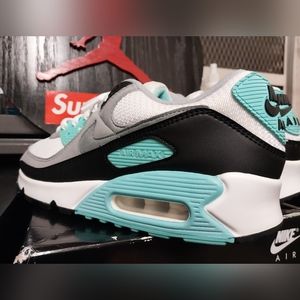 Nike air max 90 recraft turquoise size 9
